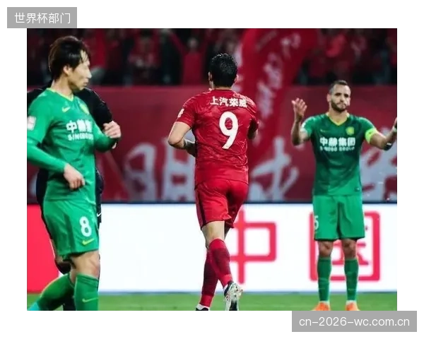 李康仁的创造力将挑战乌兹别克斯坦后腰的覆盖范围,限制其出球是首要任务。 李康仁的创造力将挑战乌兹别克斯坦后腰的覆盖范围,限制其出球是首要任务。